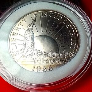 1986 D PROOF STATUE OF LIBERTY COMMEMORATIVE ELLIS ISLAND 50 CENT
